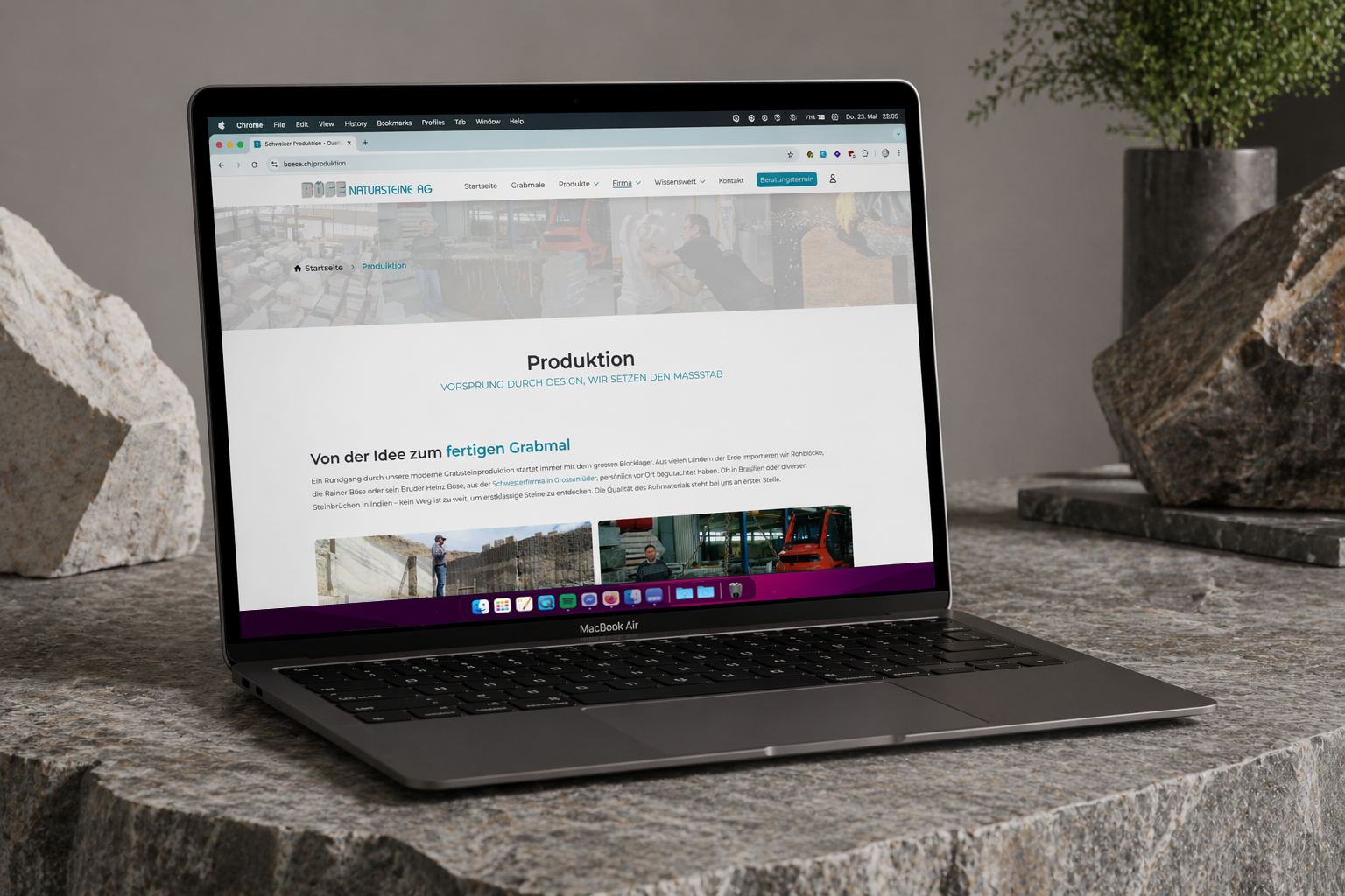 Moderne Website auf verschiedenen Geräten